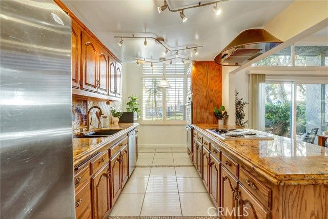 1032 Palo Verde, Long Beach, CA 90815