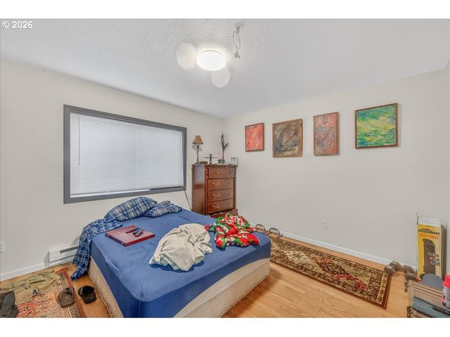 11905 Se SCHILLER St, Portland, OR 97266