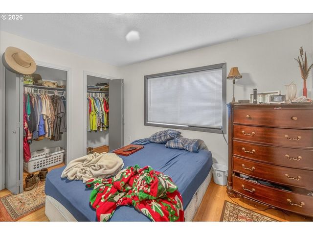 11905 Se SCHILLER St, Portland, OR 97266