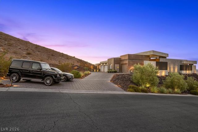 641 Dragon Peak Drive, Henderson, NV 89012