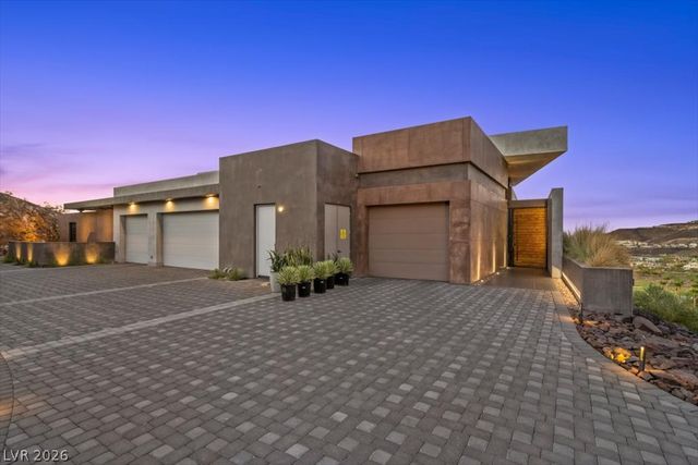641 Dragon Peak Drive, Henderson, NV 89012