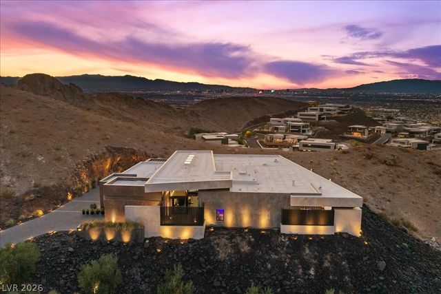 641 Dragon Peak Drive, Henderson, NV 89012