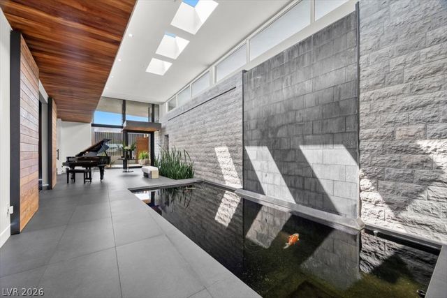 641 Dragon Peak Drive, Henderson, NV 89012