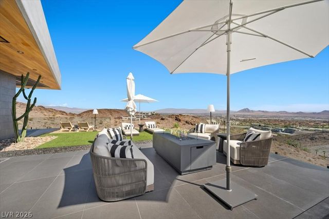 641 Dragon Peak Drive, Henderson, NV 89012