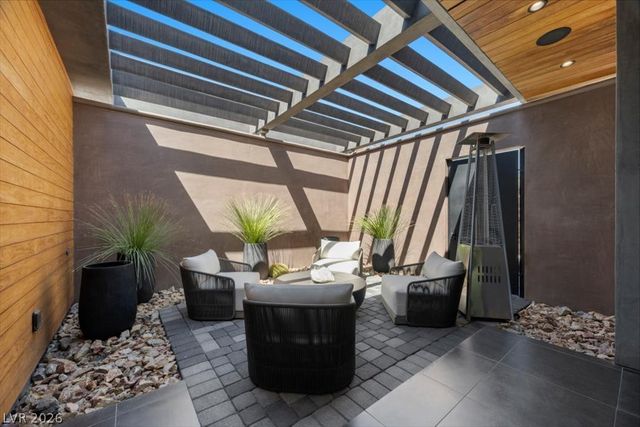 641 Dragon Peak Drive, Henderson, NV 89012