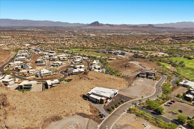 641 Dragon Peak Drive, Henderson, NV 89012