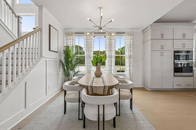 2062 Kings River Trail, Hollywood, SC 29449
