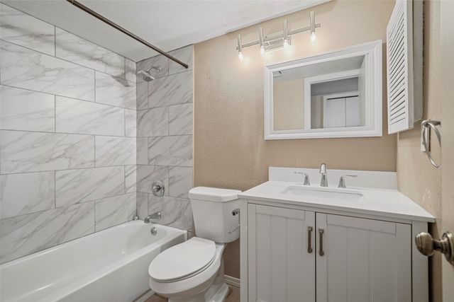 8401 Chesham Drive, Rowlett, TX 75088