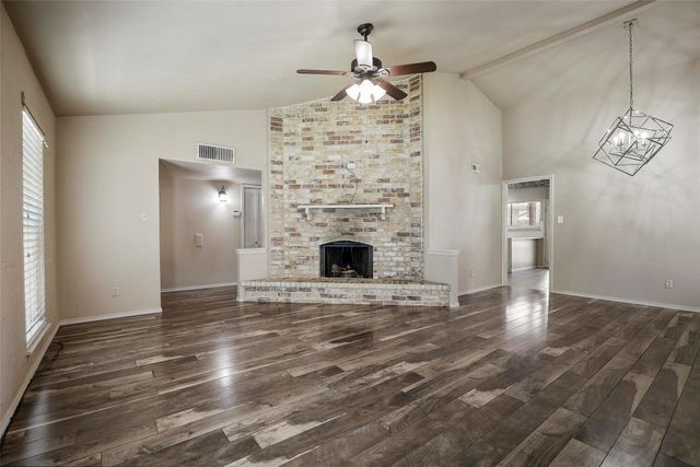 8401 Chesham Drive, Rowlett, TX 75088