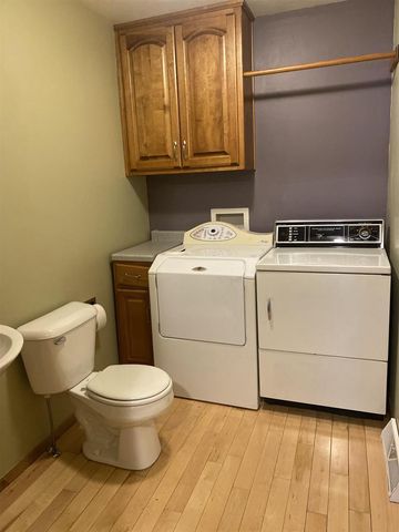 1710 EMERALD DRIVE, Green Bay, WI 54311