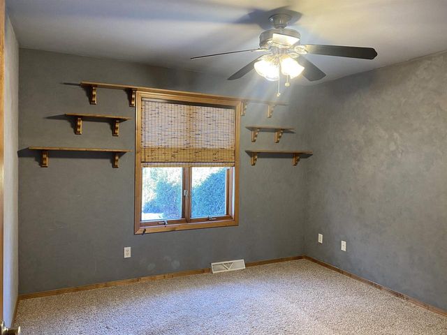 1710 EMERALD DRIVE, Green Bay, WI 54311