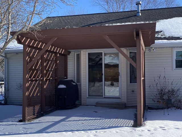 1710 EMERALD DRIVE, Green Bay, WI 54311