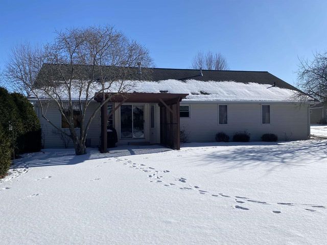 1710 EMERALD DRIVE, Green Bay, WI 54311