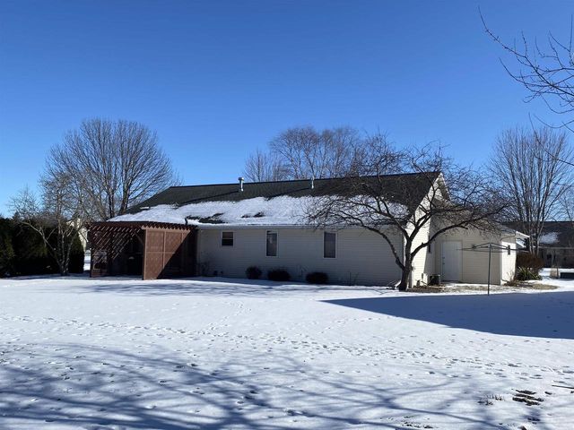 1710 EMERALD DRIVE, Green Bay, WI 54311