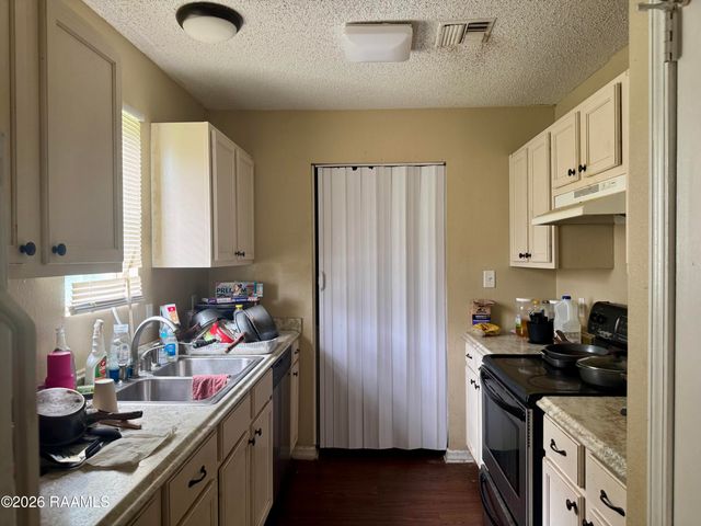 300 Cantal Drive, Lafayette, LA 70507