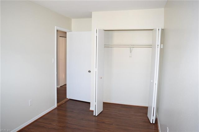 12773 Woodside LN, Newport News, VA 23602