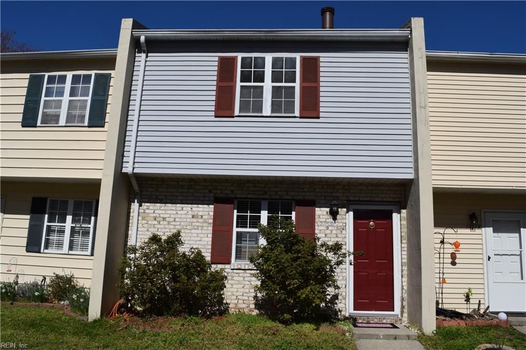 12773 Woodside LN, Newport News, VA 23602