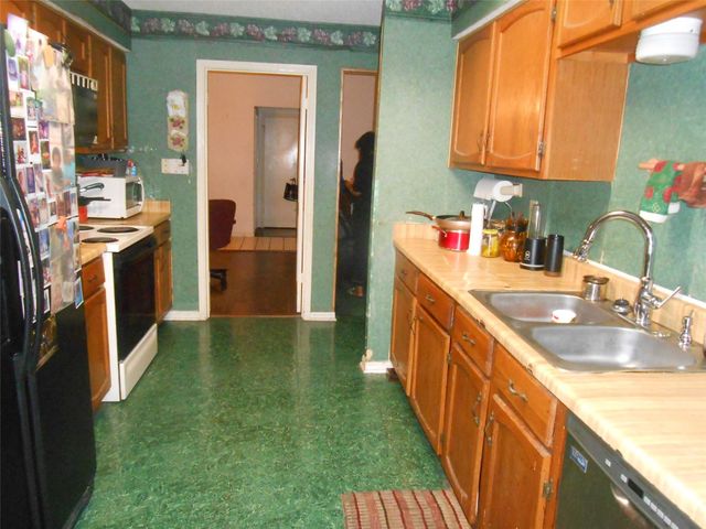 2811 Ashington Drive, Houston, TX 77067