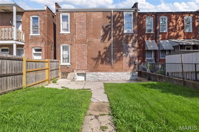 3449 Tennessee Avenue, St Louis, MO 63118