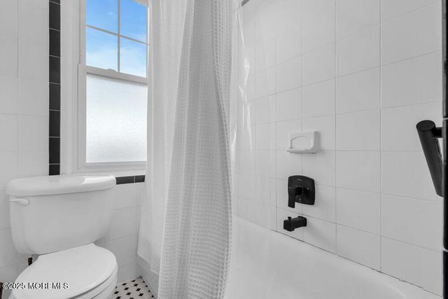 500 Deal Lake Drive 2B, Asbury Park, NJ 07712