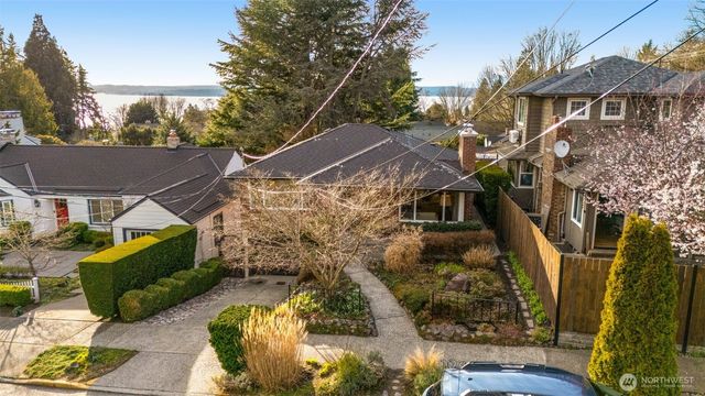 3635 43rd Avenue W, Seattle, WA 98199