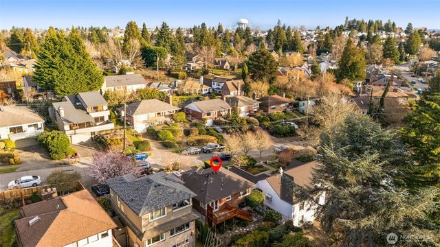 3635 43rd Avenue W, Seattle, WA 98199