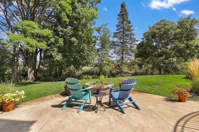 1070 Ferndale Road W, Wayzata, MN 55391