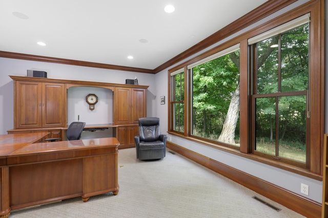 1070 Ferndale Road W, Wayzata, MN 55391