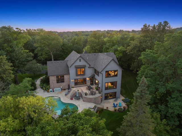 1070 Ferndale Road W, Wayzata, MN 55391