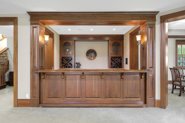 1070 Ferndale Road W, Wayzata, MN 55391