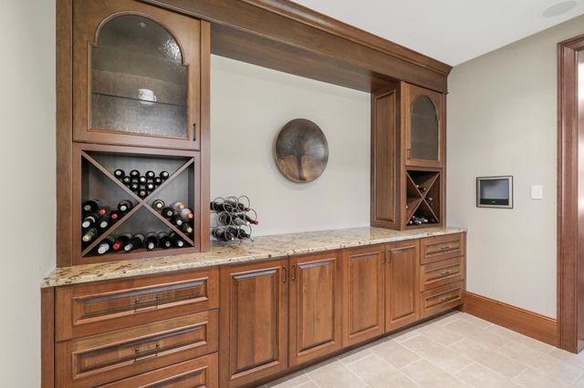 1070 Ferndale Road W, Wayzata, MN 55391