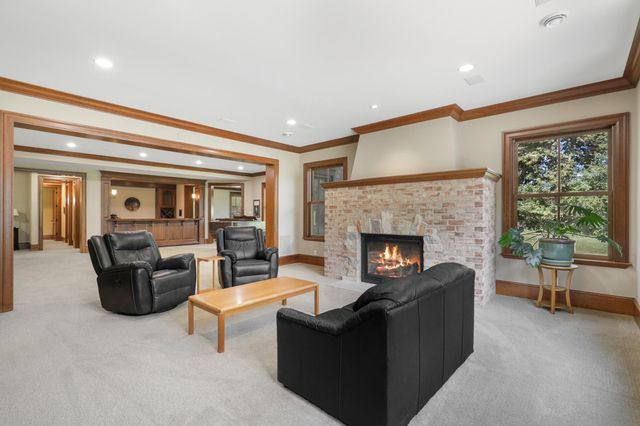 1070 Ferndale Road W, Wayzata, MN 55391