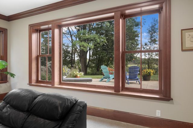 1070 Ferndale Road W, Wayzata, MN 55391