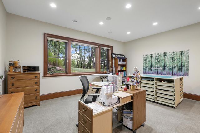 1070 Ferndale Road W, Wayzata, MN 55391