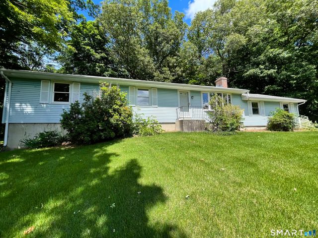 5 Cold Spring Circle, Shelton, CT 06484