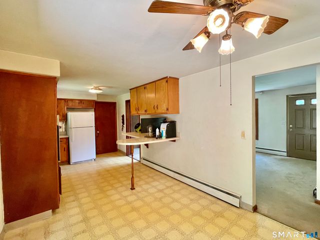 5 Cold Spring Circle, Shelton, CT 06484