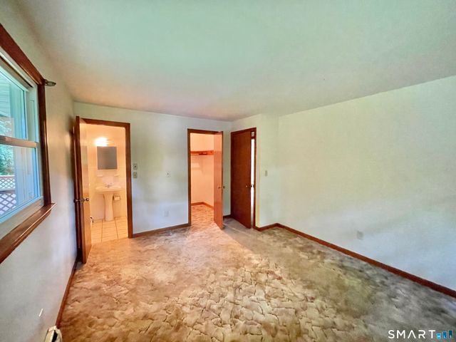 5 Cold Spring Circle, Shelton, CT 06484
