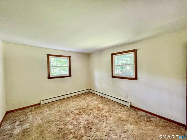 5 Cold Spring Circle, Shelton, CT 06484
