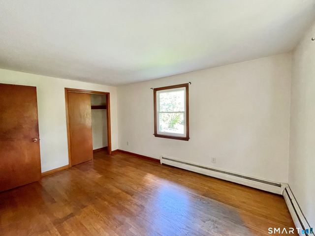 5 Cold Spring Circle, Shelton, CT 06484