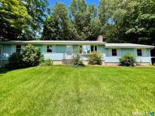 5 Cold Spring Circle, Shelton, CT 06484
