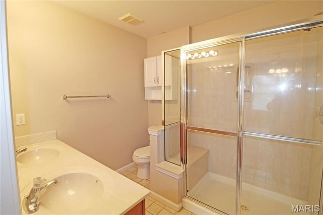 158 Bayhill Village Drive, O'fallon, MO 63368