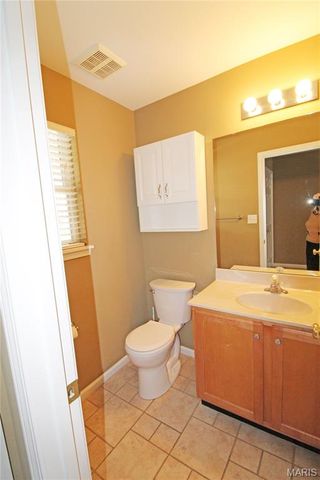 158 Bayhill Village Drive, O'fallon, MO 63368