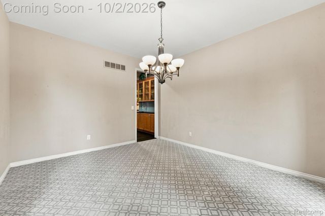 559 Trillium Drive, Troy, MI 48085
