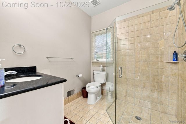 559 Trillium Drive, Troy, MI 48085