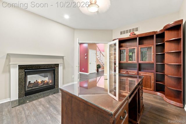 559 Trillium Drive, Troy, MI 48085