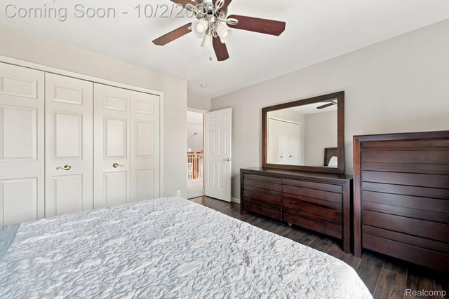 559 Trillium Drive, Troy, MI 48085