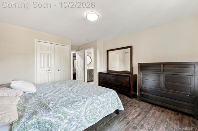 559 Trillium Drive, Troy, MI 48085