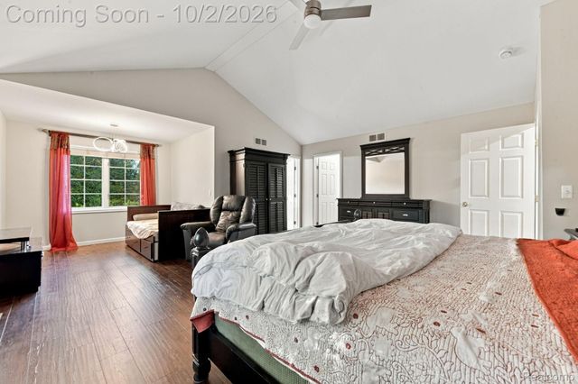 559 Trillium Drive, Troy, MI 48085