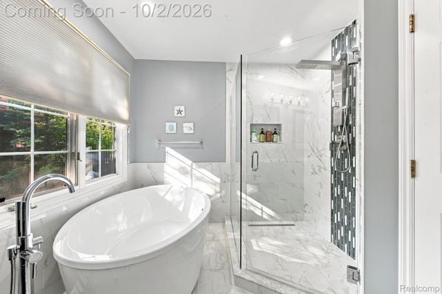 559 Trillium Drive, Troy, MI 48085