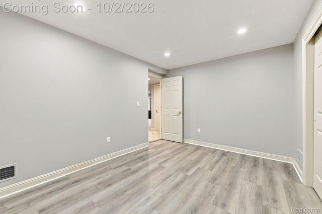 559 Trillium Drive, Troy, MI 48085